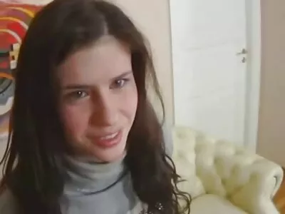 רטרו הנטאי משנות ה-00 עם טוויסט BDSM. סרט פורנו ישראלי חינם