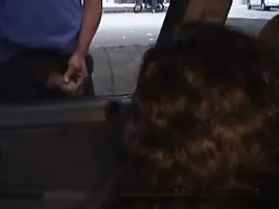 גמר רוסי וואטסאפ סקס ישראלי על הכוס של אפרוחה לאחר סקס, ציפורניים ומציצה איתה.