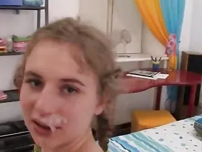 חדירה משולשת ליופי בטימה בלה פןרנו ישראלי מעל מגפי הברך.