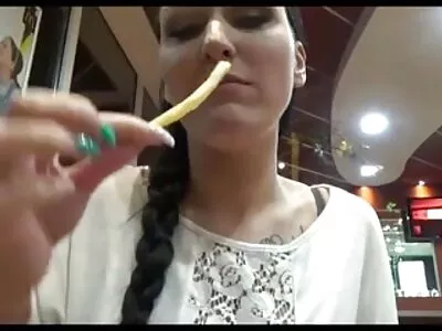 כוס צר ומין אנאלי של כלבה לבנה מחכה לזין גדול של שחקניות פורנו ישראליות כושי בריא.