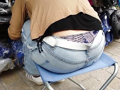 בחור רזה עם פיר ארוך מזיין גוזל שחקנית פורנו ישראלית סקסי.